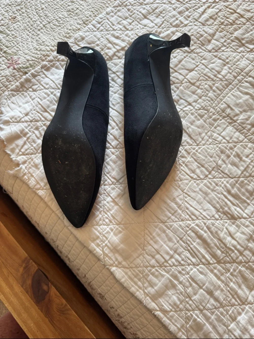 crown & ivy Black Pointed Toe with heel